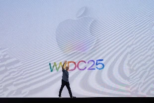 Apple, yapay zekâda temkinli ilerliyor