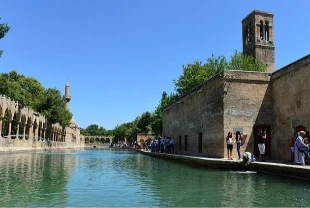 Ara tatil başladı! Balıklıgöl'de yoğunluk sürüyor