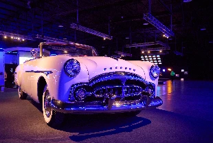 Araba tutkunları bu sergiye akın etti! 15 nadir araç görücüye çıktı