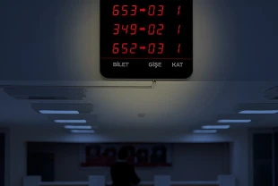 Arefe günü bankalar saat kaça kadar açık? 5 haziran 2025 bilgisi... Bankalarda işlem yapılabilecek mi?