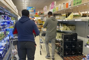 Avro Bölgesi'nde perakende satışlar beklenenden yüksek geldi