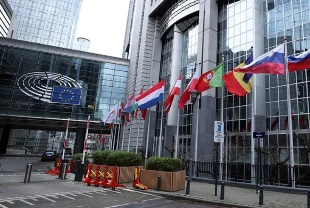 Avrupa Parlamentosu’ndan Trump'a karşı adım: Ticaret anlaşması onaylanmayacak