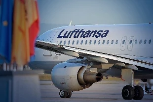 Avrupa'da jet yakıtı şoku: Lufthansa 20 bin uçuşu iptal edecek
