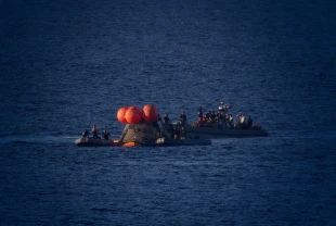 Ay yolculuğu sona erdi: Orion mürettebatı dünyaya döndü