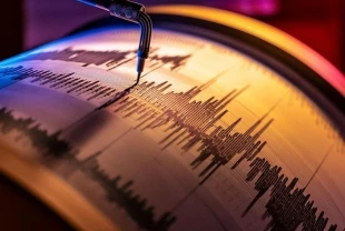 Kütahya'da korkutan deprem! Çevre illerden de hissedildi