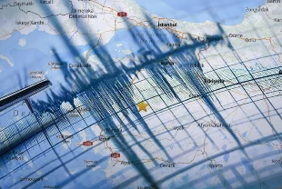 AZ ÖNCE DEPREM Mİ OLDU SON DAKİKA: 4.9 büyüklüğünde deprem! İstanbul, Bursa ve İzmir'de de hissedildi