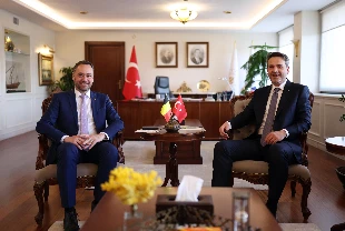 Bakan Bayraktar Belçikalı iş insanlarıyla bir araya geldi: Enerjide ortaklık mesajı