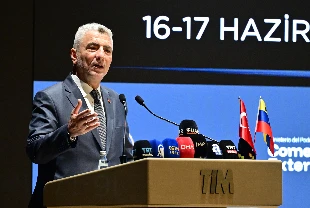 Bakan Bolat'tan Türkiye-Venezuela Ticaret Fuarı'nda 3 milyar dolarlık hedef vurgusu