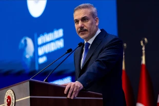 Bakan Fidan, Türk hava sahasına yönelen mühimmat ile ilgili İranlı mevkidaşı Arakçi ile görüştü