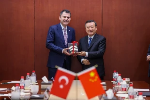 Bakan Kurum Pekin'de! Türkiye ile Çin’den şehircilikte stratejik iş birliği
