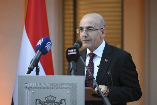Bakan Şimşek'ten gümrük birliği açıklaması: Herkes için kazançlı adım