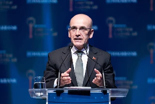Bakan Şimşek'ten Washington'da ekonomi mesajları: Dezenflasyon patika dahilinde