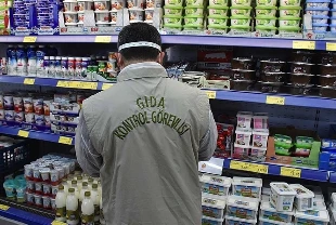 Bakan Yumaklı açıkladı: 5 ayda 503 bin gıda denetimi, 1 milyar TL ceza