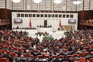 Bayram sonrası Meclis yoğun: Doğum izni ve sosyal medya düzenlemesi gündemde