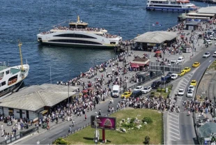 Bayramın üçüncü günü İstanbul'da ziyaretçi yoğunluğu