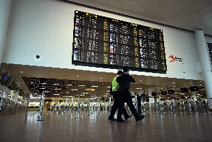 Belçika’da grev ulaşımı vurdu: Brüksel Havalimanı’nda birçok uçak seferi iptal edildi