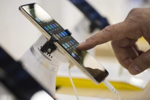 Küresel akıllı telefon pazarında yüzde 13 daralma öngörülüyor