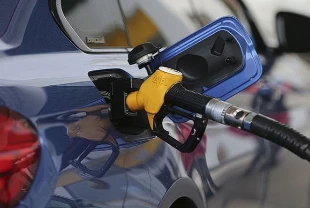 Benzine, motorine zam olacak mı? Hürmüz krizi sürüyor: Akaryakıt fiyatları ne kadar olacak?