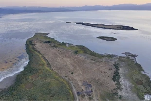 Beyşehir Gölü'nde kuraklık nedeniyle Kıstıfan Adası karayla birleşti
