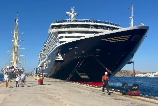 Bodrum’a iki kruvaziyerle 959 yolcu geldi