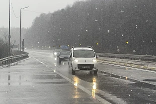 Bolu Dağı'nda geçecekler dikkat! Kar yağışı başladı