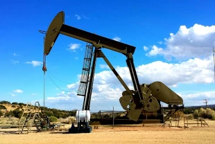 Brent petrol için 60 dolar senaryosu: Ticaret savaşları ve arz artışı ile baskı altında