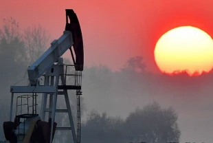 Brent petrolde yükseliş serisi sona erdi: Ağustosta 4 dolar geriledi