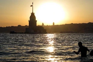 Bunaltıcı sıcaklar temmuza damga vurdu: Tarihe geçti