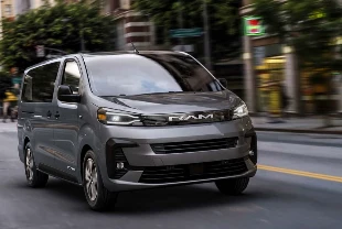 Bursa'da üretilen orta hafif ticari araç ABD yolcusu