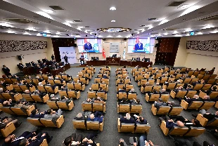 Bütün sektörlerin sesini duyuruyoruz