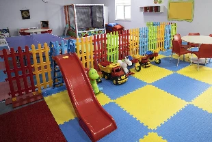 Büyük konut projeleri için yeni zorunluluk: Gündüz bakımevi
