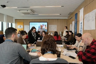 Cambridge işbirliğiyle öğretmenlikten eğitmenliğe geçiş