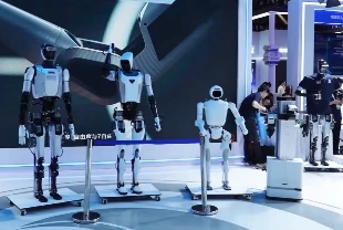 Çin, saniyede 275 trilyon işlem gücüne sahip insansı robotu tanıttı