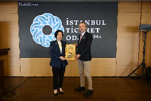Çin ve Asya pazarına açılan kapı: Hong Kong