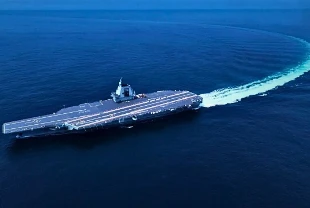 Çin’in elektromanyetik mancınıklı dev uçak gemisi hizmette