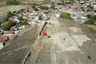 Çorlu Kalesi’nde üç imparatorluğun izleri: Roma’dan Osmanlı’ya tarih gün yüzüne çıkıyor