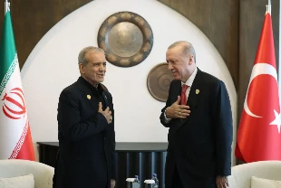 Cumhurbaşkanı Erdoğan, İran Cumhurbaşkanı Pezeşkiyan ile görüştü