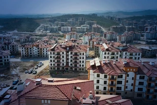 Deprem konutları ve köy evleri ne kadar? İşte aylık taksit tutarları ve ödeme takvimi