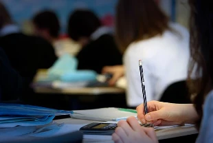 Depremin ardından okullar tatil oldu mu? Yarın okullar tatil olacak mı?