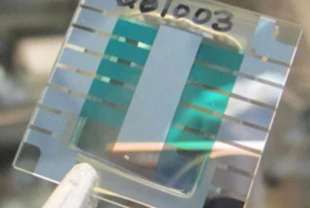 Deşarjından bir milyon kat daha hızlı şarj olacak