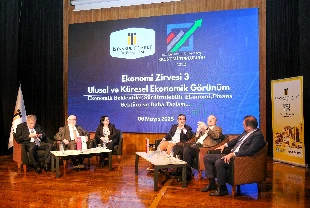Dijitalleşme ve toplumsal yapıdaki değişim ekonomiyi nasıl etkiliyor: Zirvede tartışıldı