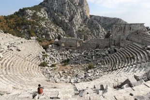 Doğa ve tarihin iç içe geçtiği antik kent: Termessos büyüleyici manzaralarıyla dikkat çekiyor