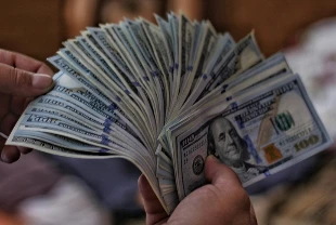 Doların tahtı sallanıyor: Küresel sistemde dolarsızlaşma hızlandı