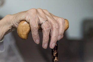 Dünya yaşlanıyor: Yaşlı nüfus 2050'de 2,1 milyarı bulacak