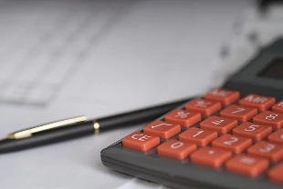 Ekonomistler cari fazla bekliyor: Ödemeler dengesi beklenti anketi açıklandı