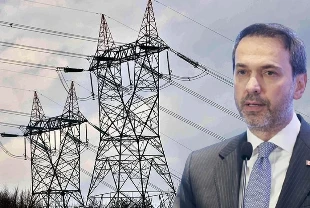 ELEKTRİK KESİNTİSİ SOK DAKİKA: Türkiye'yi etkileyecek mi? Bakan Bayraktar açıkladı