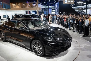 Elektrikli araç piyasasında rekor: Bir yılda 20.7 milyon adet satıldı