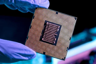 Elektronikte ısı barajı aşıldı: 700 dereceye dayanan bellek