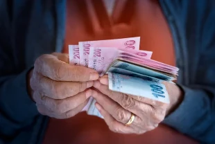 En düşük memur ve emekli maaşı ne kadar olacak? İşte konuşulan zam oranları