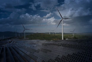 Enerjide çeşitlilik artıyor: Yenilenebilir hibrit yatırımları  4 milyar dolarlık büyüklüğe ulaştı